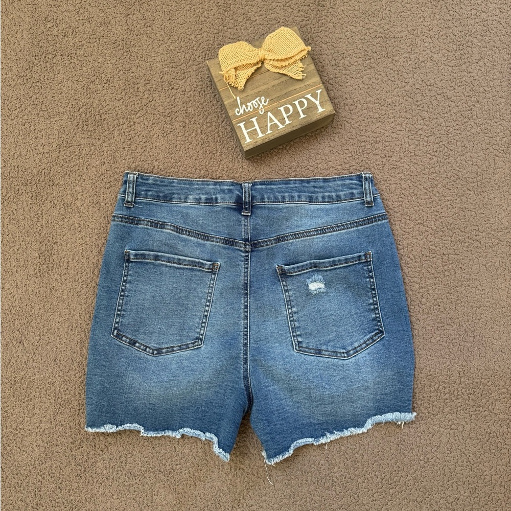 Refuge Button Front Distressed Midi Shorts - Picture 6 of 6